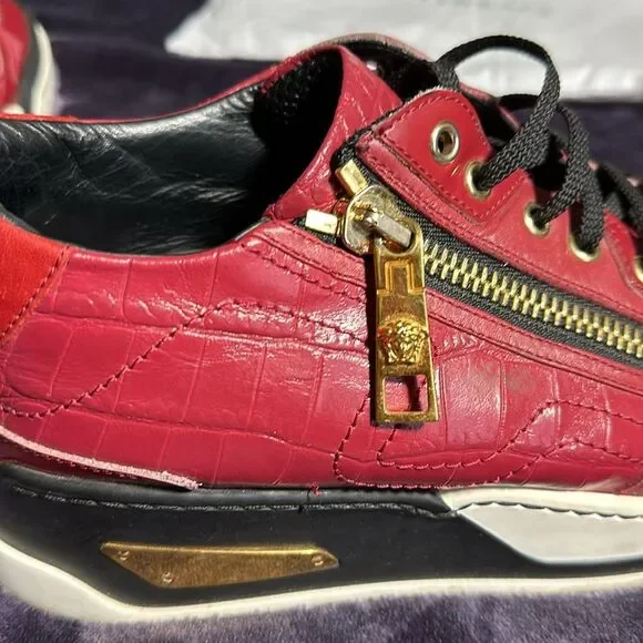 VERSACE Red Leather Low Trainers with Gold Medusa US Men’s Size 10 / EU… - Picture 8 of 16